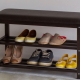 Banc avec étagère pour chaussures dans le couloir: types et recommandations de choix