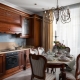 Design interiéru kuchyně v klasickém stylu