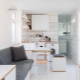 Dapur untuk apartmen mini-studio: idea reka bentuk dalaman