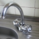 Faucets Herringbone untuk dapur: jenis, ciri dan peraturan pemilihan