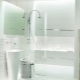 Bilik mandi putih: kebaikan dan keburukan, pilihan reka bentuk