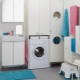 Ντουλάπια για πλυντήριο ρούχων στο μπάνιο: τύποι, συστάσεις για επιλογή