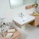 Lavabo suspendu dans la salle de bain: types et règles d'installation