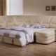 Sofa dengan tempat tidur yang besar: ciri, jenis dan pilihan