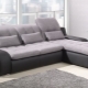 Sofa sudut dengan tempat tidur di bahagian dalam ruang tamu