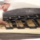Πώς να αντικαταστήσετε το μπλοκ ελατηρίου στον καναπέ;
