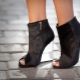 Wedge ankle boots: περιγραφή, μοντέλα, χρώματα