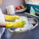 Guantes para lavar platos: tipos y reglas de selección.