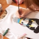 Drawings on T-shirts with your own hands