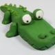 Nous sculptons un crocodile en pâte à modeler