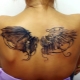 Tatuaj cu aripi