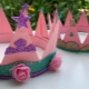 Bagaimana cara membuat origami dalam bentuk mahkota?