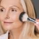 Make-up für Frauen nach 40 Jahren