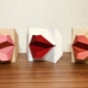 Origami dalam bentuk bibir