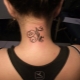 Vlastnosti tetování ve formě iniciál