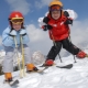 Variétés de skis pour enfants et leur choix