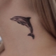 Delfin tetoválás lányoknak