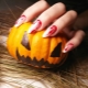 Pilihan manicure Halloween
