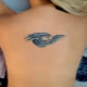 Semnificația și schițele unui tatuaj cu val