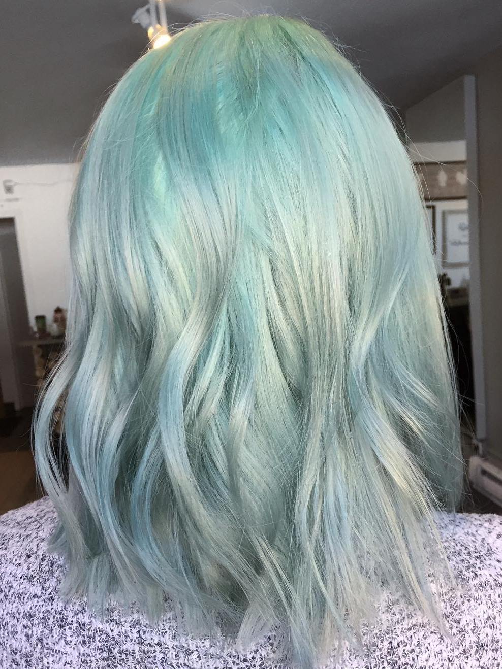 Trend tóc mới nhất trong năm 2020 Màu xanh rêu rất được ưa chuộng   Bestievn  Tóc màu ombre Tóc nhuộm Tóc đẹp