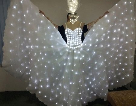 Svadobné šaty s LED svetielkami