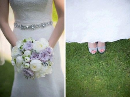 Svatební kytice a boty na levandulovou svatbu
