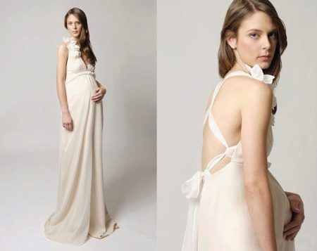 Tehotenské svadobné šaty bez chrbta