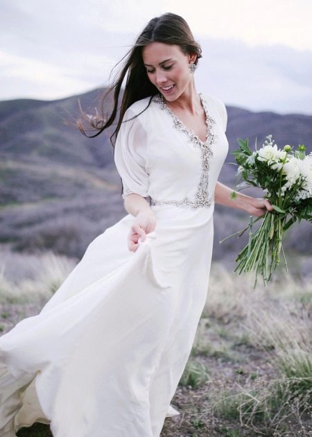 فستان زفاف جيني باكهام المتواضع
