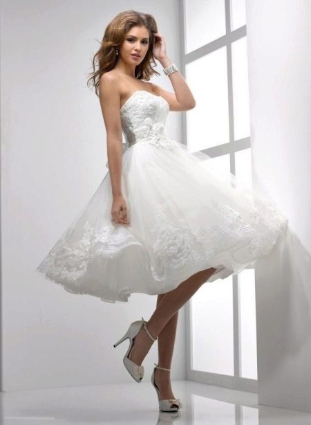 Gaun pengantin Midi Berwajah baru
