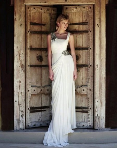 bröllopsklänning i grekisk stil