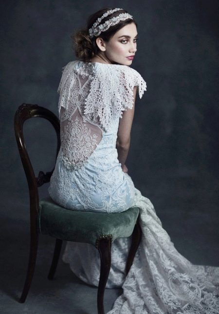 Gaun pengantin oleh Claire Pettibone