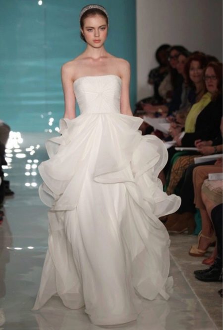 Dizainera Reem Acra kāzu kleita