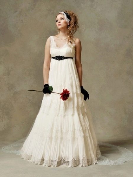 Ampīra stila kāzu kleita ar cimdiem