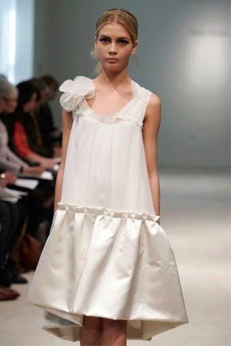 Gaun pengantin oleh Vera Wong