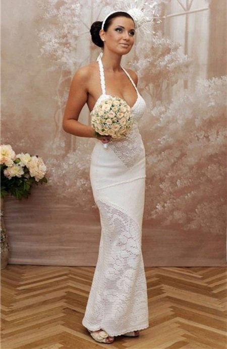 Gaun pengantin dengan sisipan fillet