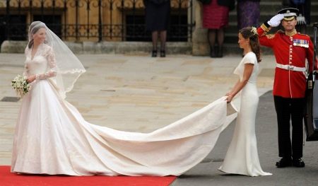 Váy cưới của Kate Middleton