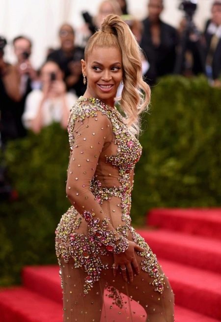 Beyonce naakt avondjurk 2015