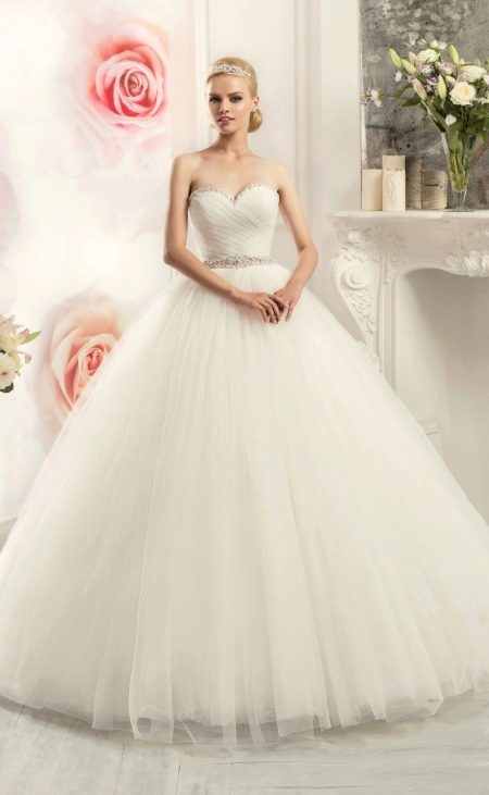 La plus magnifique robe de mariée de la collection BRILLIANCE de Naviblue Bridal