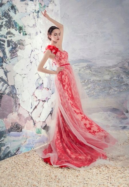 فستان زفاف بابيليو أحمر