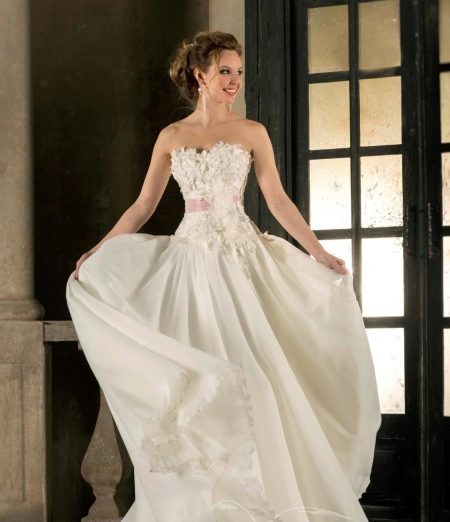 Suknia ślubna o kroju syreny od Gabbiano
