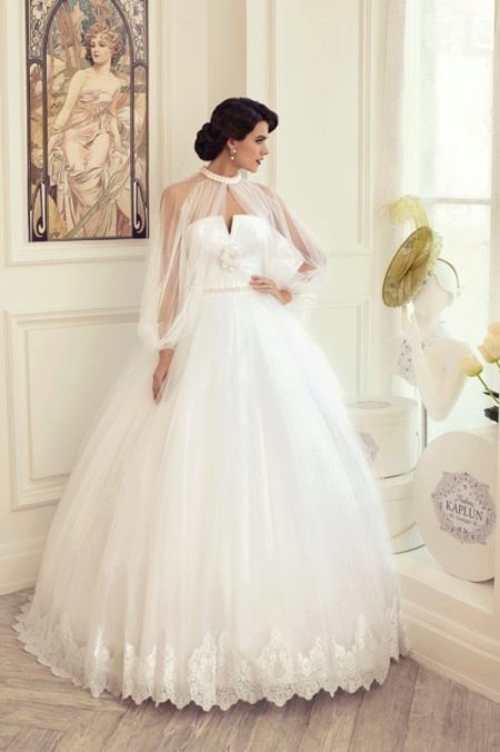 Буйна сватбена рокля от колекция Татяна Каплун Изгорели с лукс