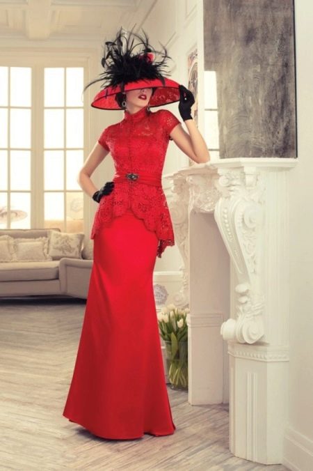 Raudona vestuvinė suknelė iš Tatiana Kaplun kolekcijos Burnt by luxury