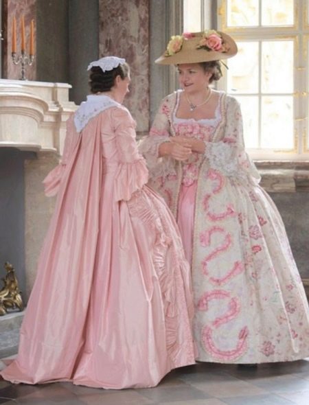 Ružové vintage svadobné šaty