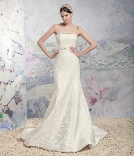 Gaun pengantin dari koleksi Princess Swan
