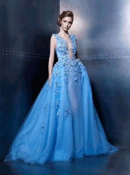Krásné modré šaty