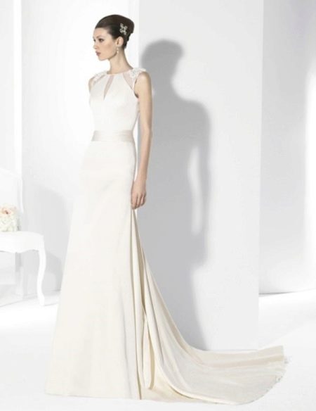 Gaun pengantin dari Franc Sarabia lurus