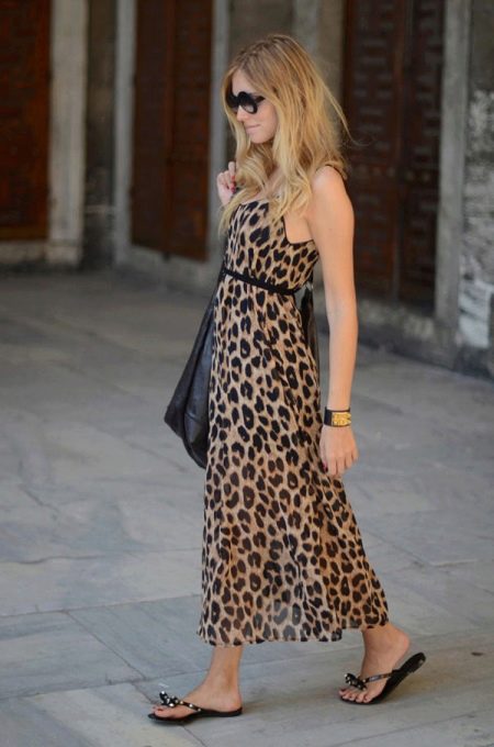 Langes knöchellanges Kleid mit Leopardenmuster