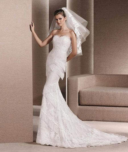 Undinėlės vestuvinė suknelė su kutais