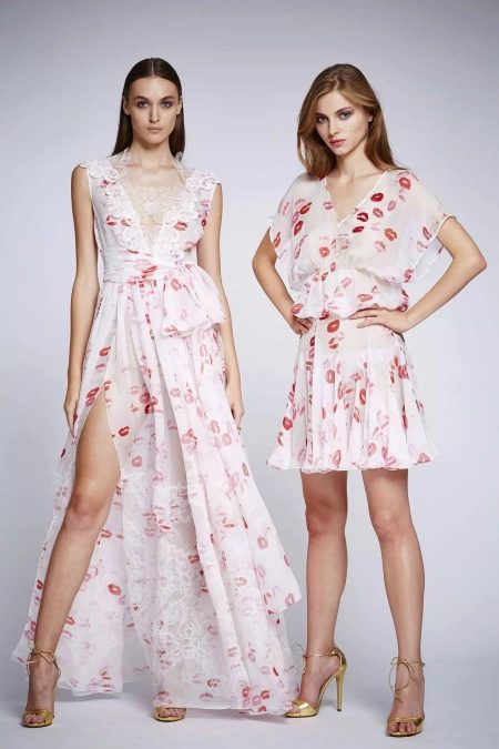 Hermosos vestidos de gasa con estampado floral