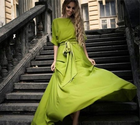 Olivové šaty
